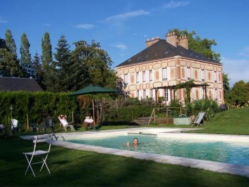 Chateau Des Bouffards Brinon-sur-Sauldre Buitenkant foto