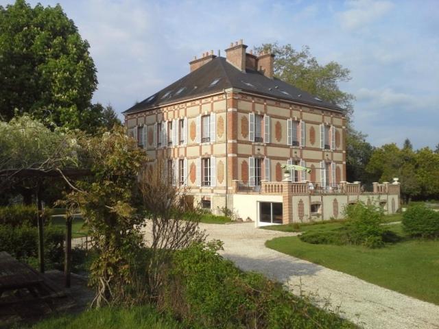 Chateau Des Bouffards Brinon-sur-Sauldre Buitenkant foto
